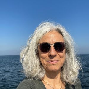 תמונה של דבורה שכטר